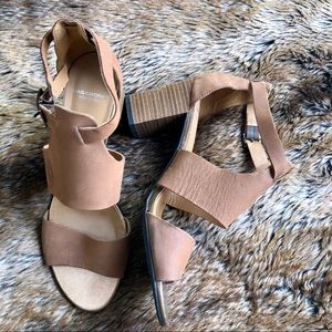 Vagabond Shoemakers Tan strappy block heels